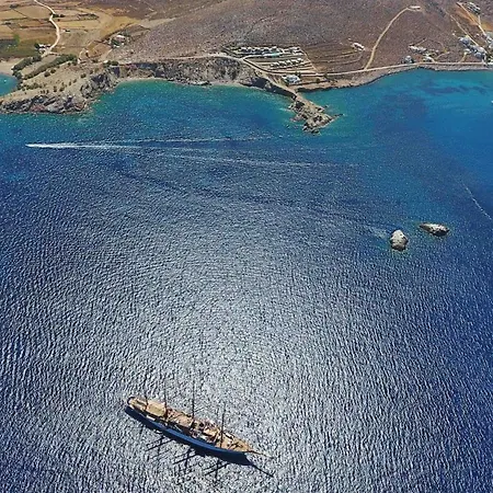 Folegandros Villas